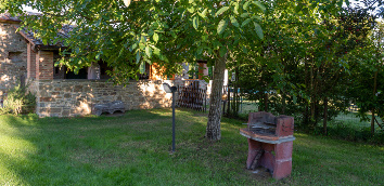 Foto: barbecue in muratura nel giardino del
										Monastero San Silvestro